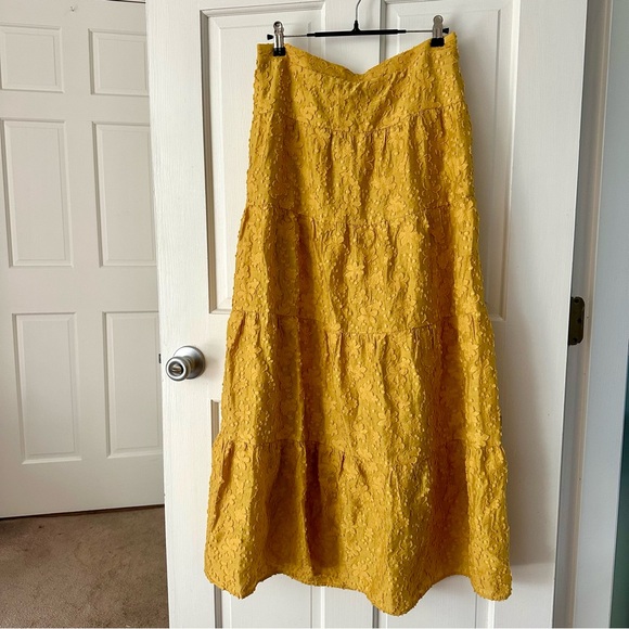 Anthropologie Floral Skirt in Gold Size 8 - Picture 6 of 11